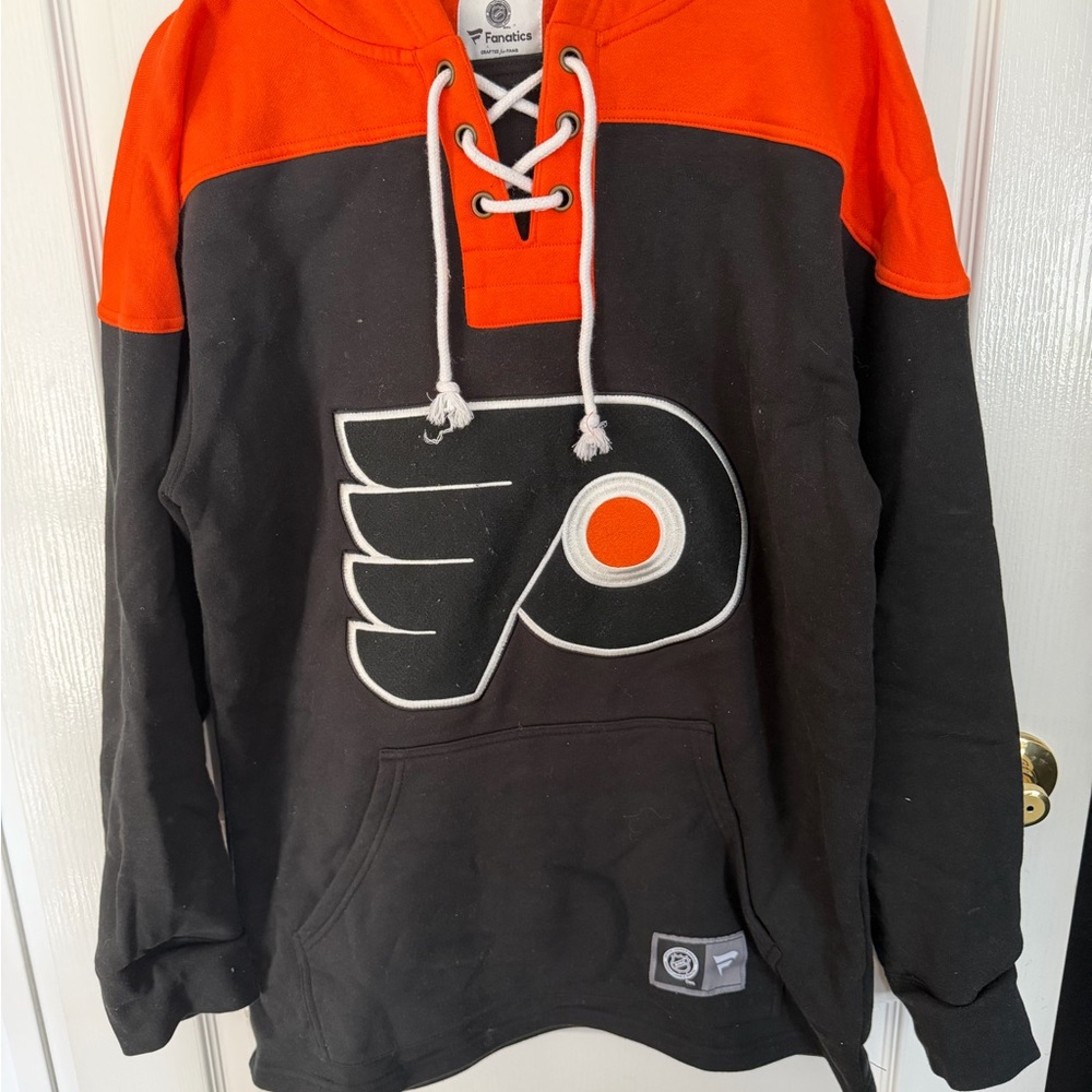 Fanatics Philadelphia Flyers Black and Orange Lace-Up Crewneck Sweater